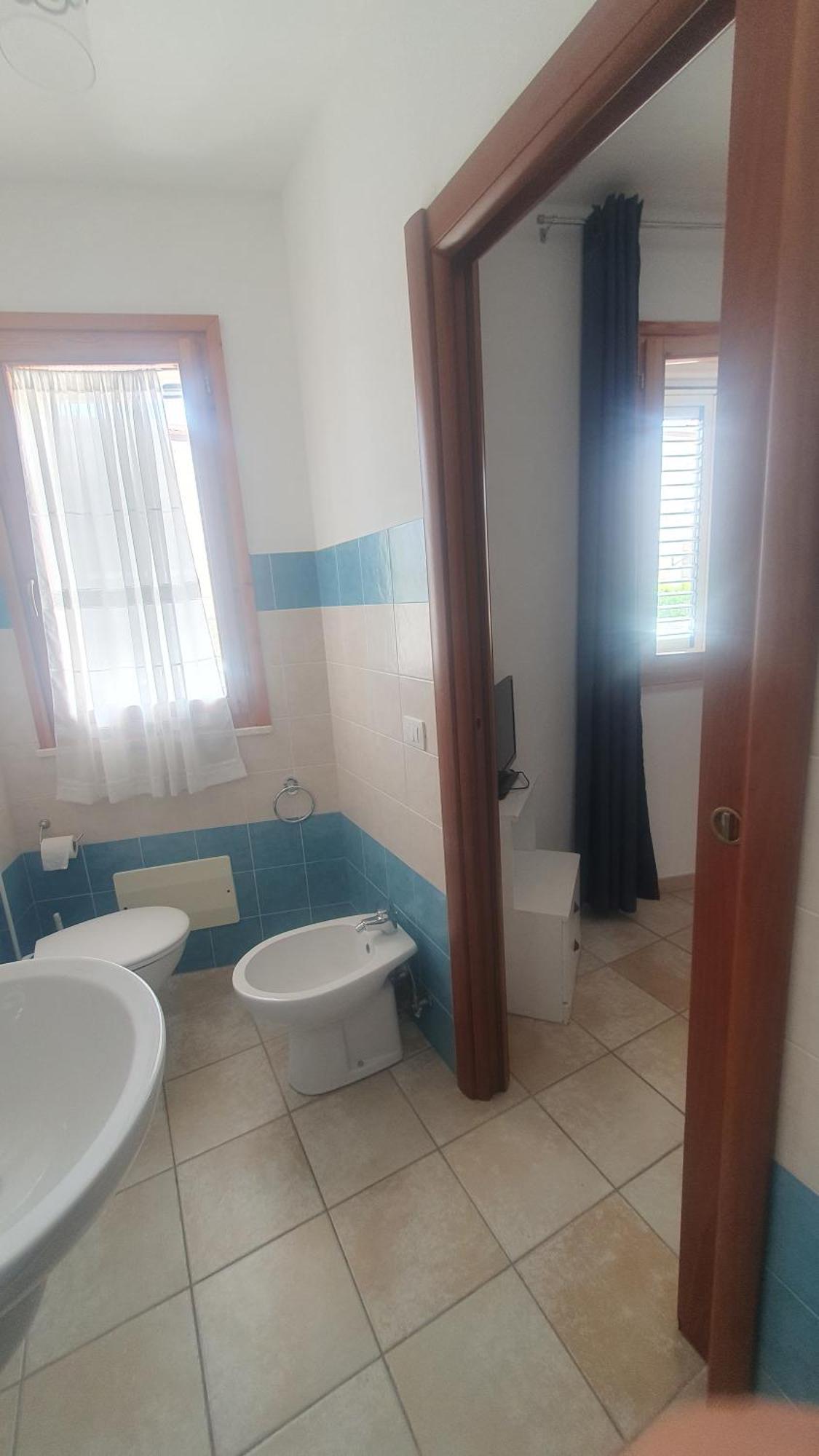 Blue Dolphin Guest House อาลเกโร ภายนอก รูปภาพ