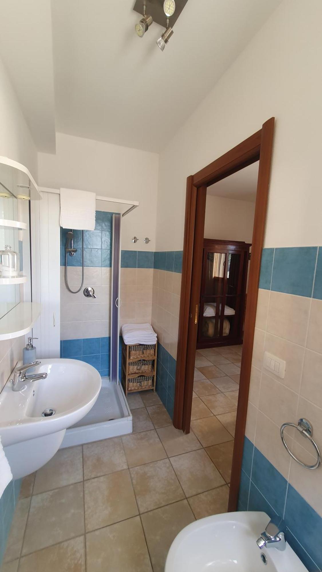 Blue Dolphin Guest House อาลเกโร ภายนอก รูปภาพ