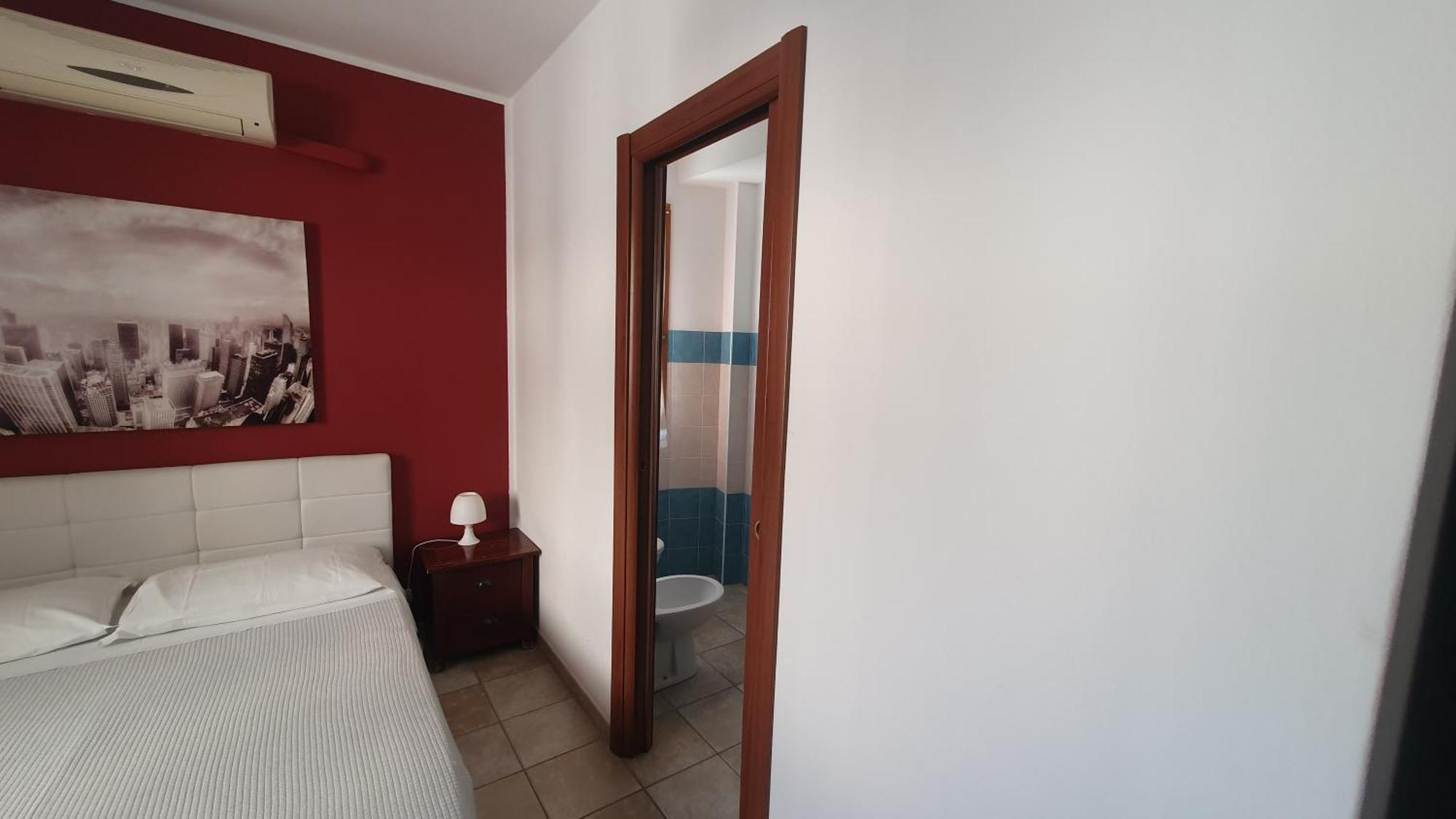 Blue Dolphin Guest House อาลเกโร ภายนอก รูปภาพ