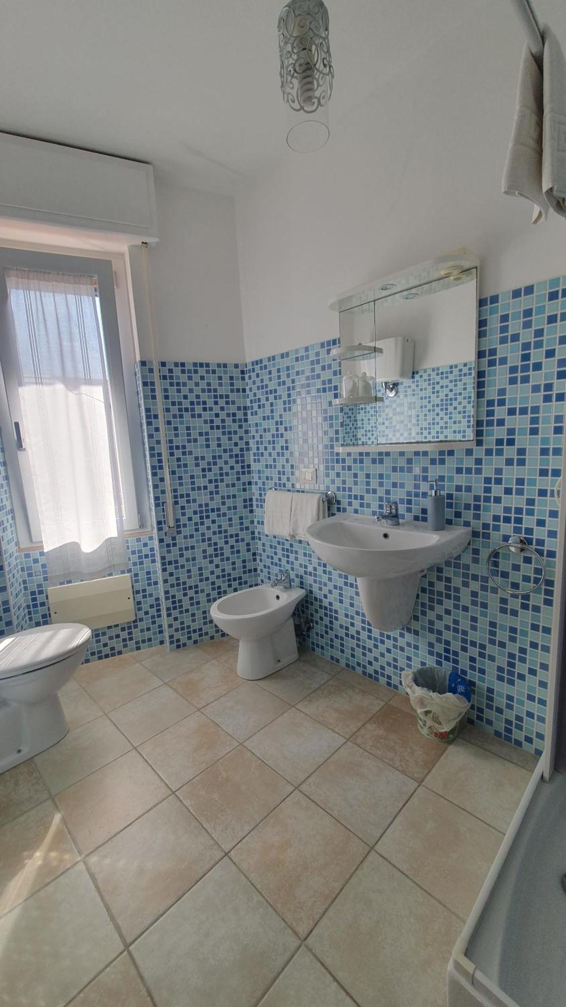 Blue Dolphin Guest House อาลเกโร ภายนอก รูปภาพ