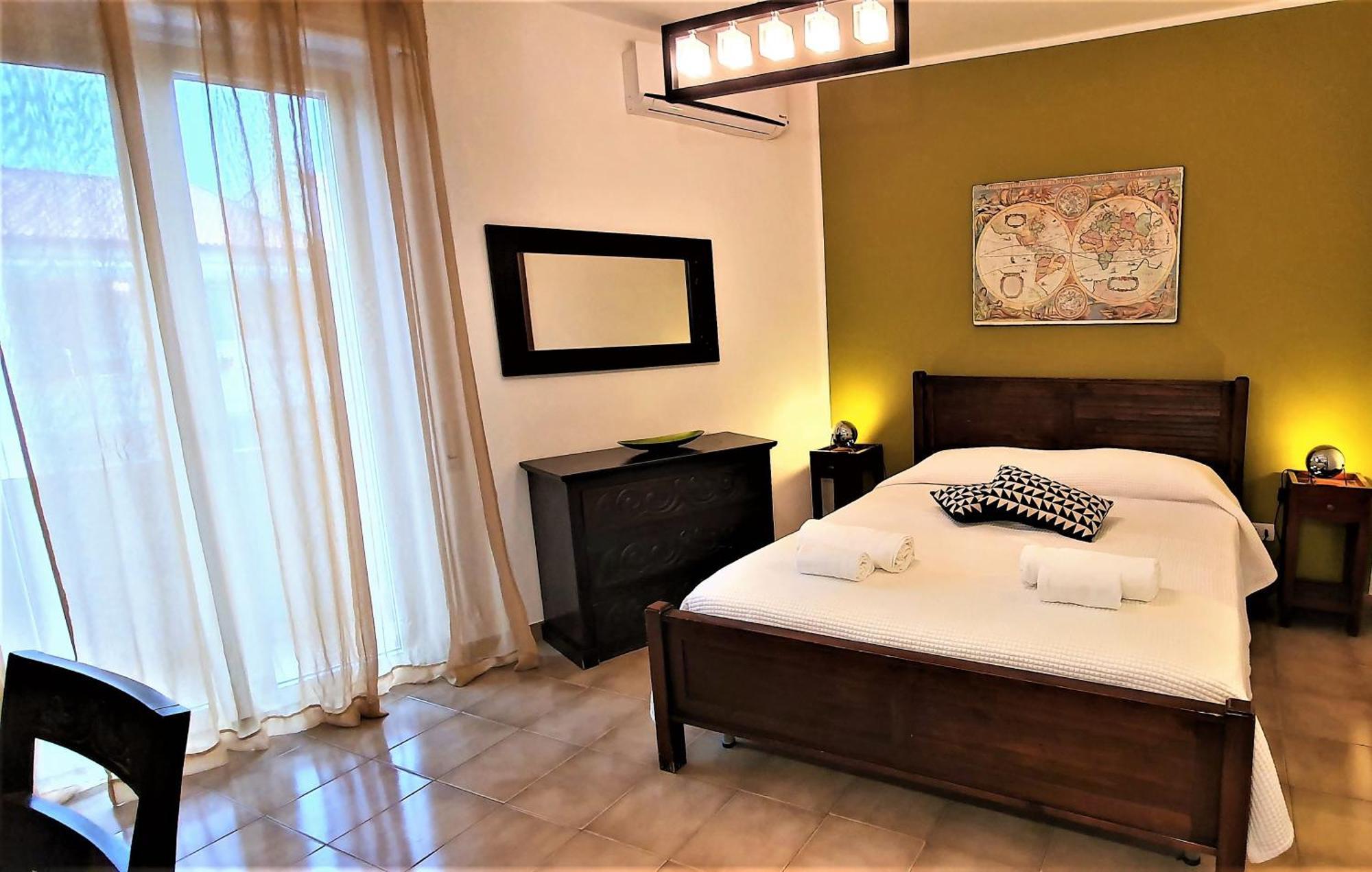 Blue Dolphin Guest House อาลเกโร ภายนอก รูปภาพ